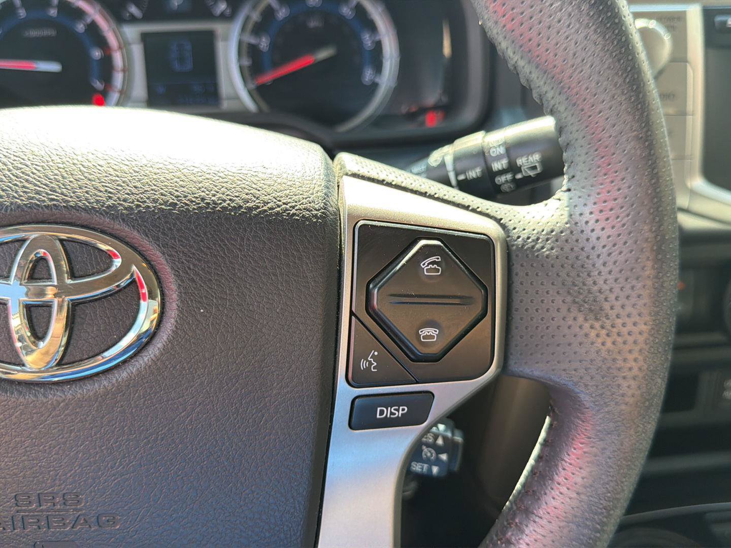 Used 2017 Toyota 4Runner SR5 Premium RWD image 32