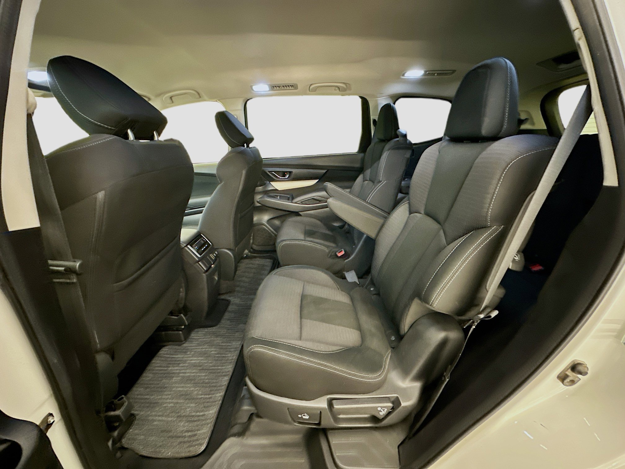 Used 2021 Subaru Ascent Premium w/ Convenience Package image 28