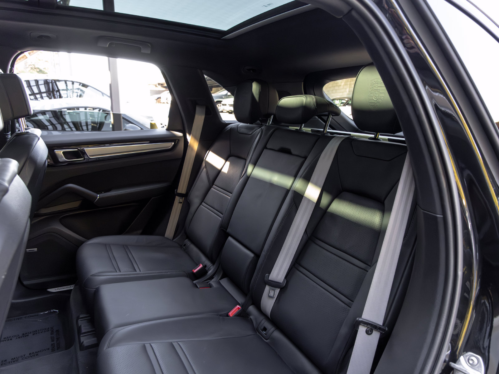 Certified 2023 Porsche Cayenne S Platinum AWD/4WD image 47