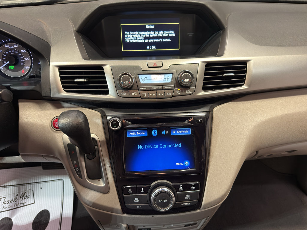 Used 2017 Honda Odyssey SE image 18