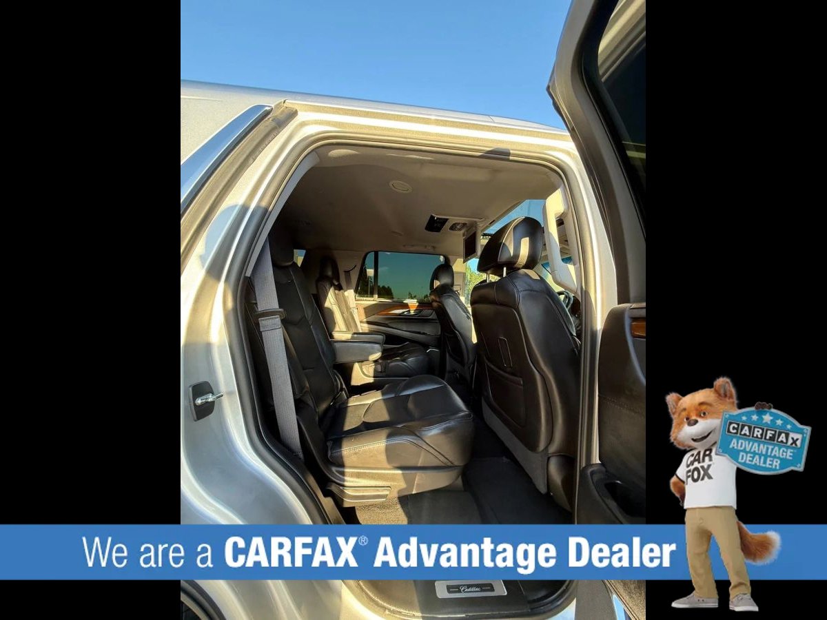 Used 2016 Cadillac Escalade Premium RWD image 28