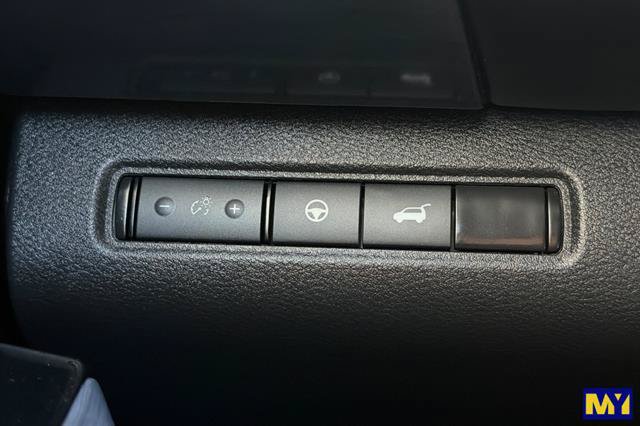 Used 2026 Nissan Pathfinder SL AWD/4WD image 34