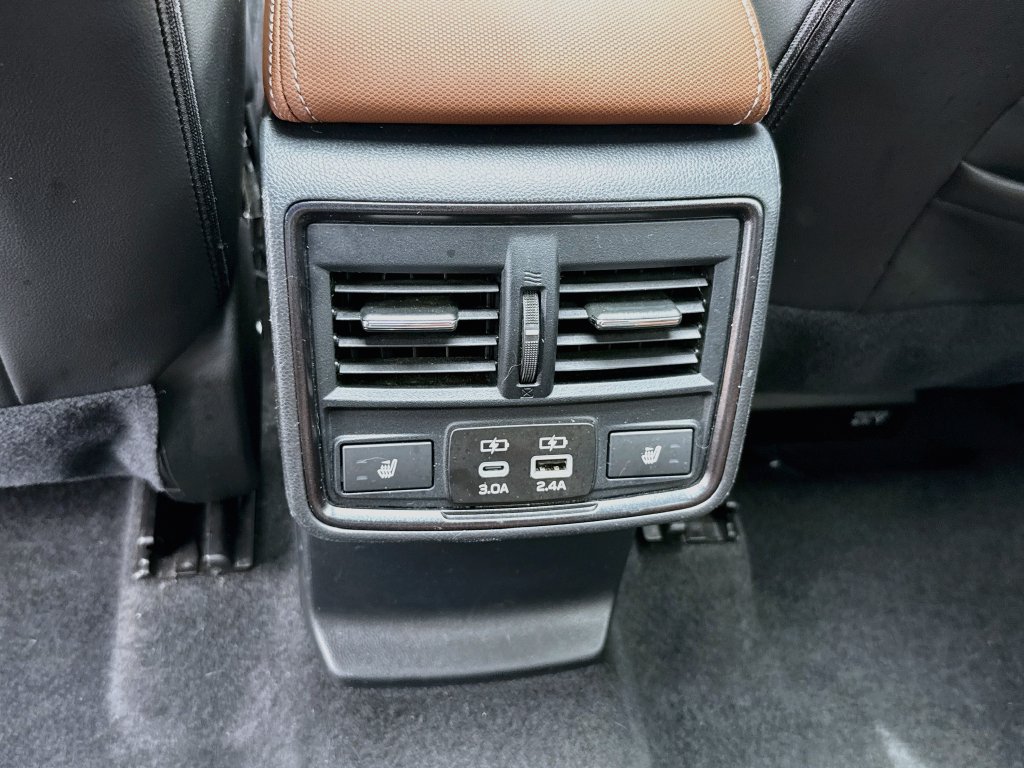 Used 2025 Subaru Forester Touring AWD/4WD image 29