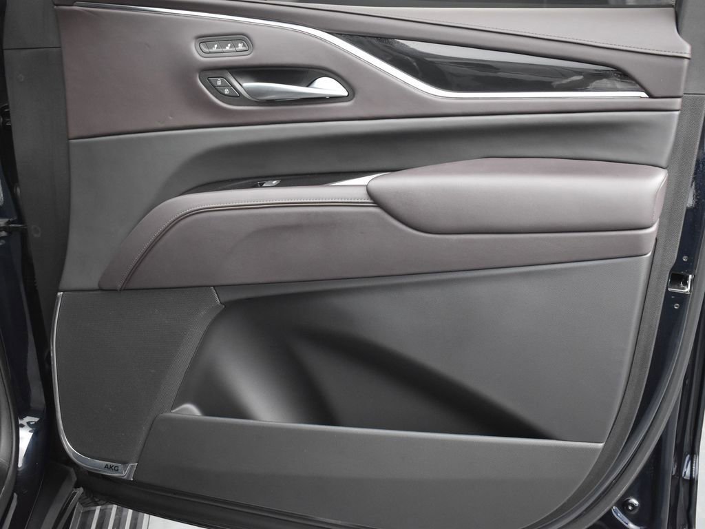 Certified 2023 Cadillac Escalade ESV Sport Platinum w/ LPO, ONYX Package image 37