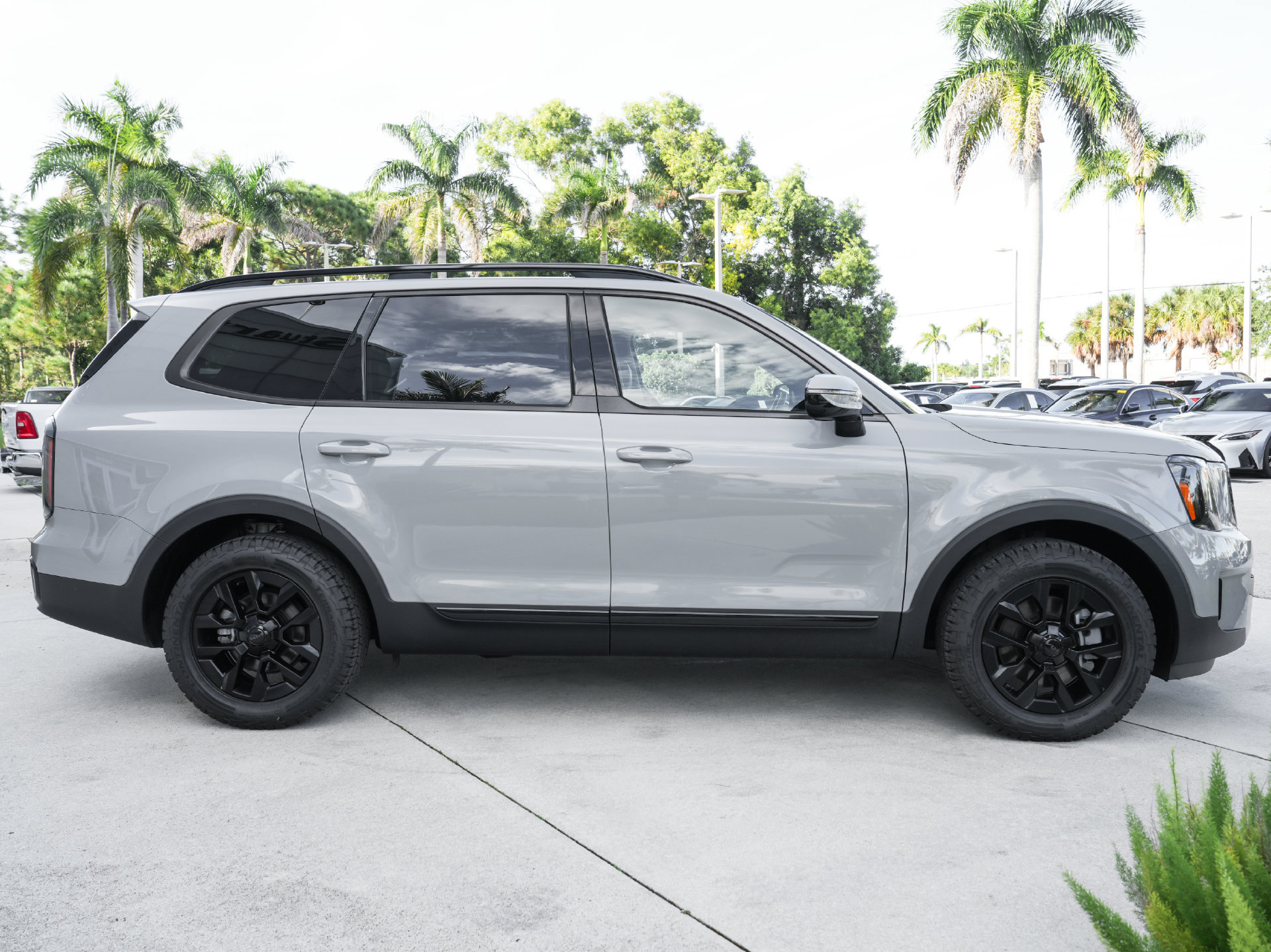 Used 2025 Kia Telluride SX Prestige X-Pro AWD/4WD image 23