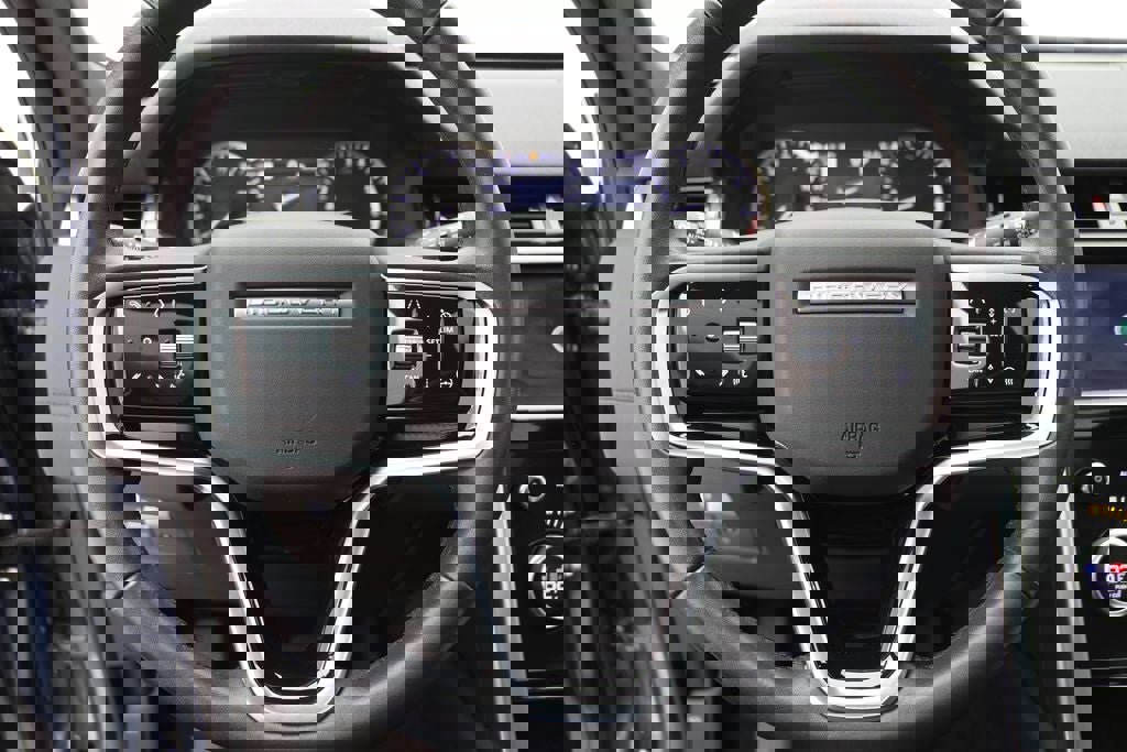 Used 2023 Land Rover Discovery Sport S image 18