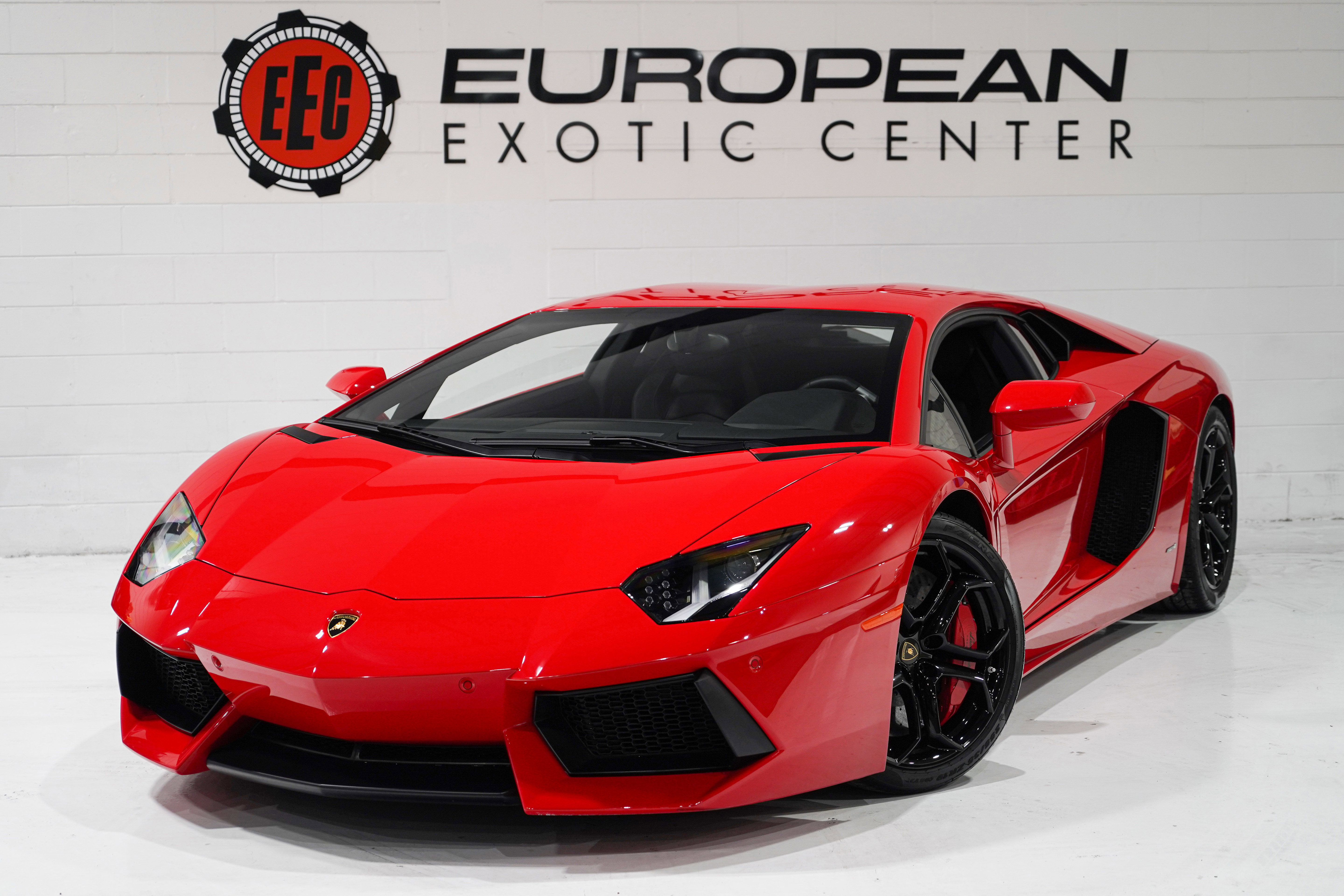 Used 2015 Lamborghini Aventador LP 700-4 AWD/4WD image 4