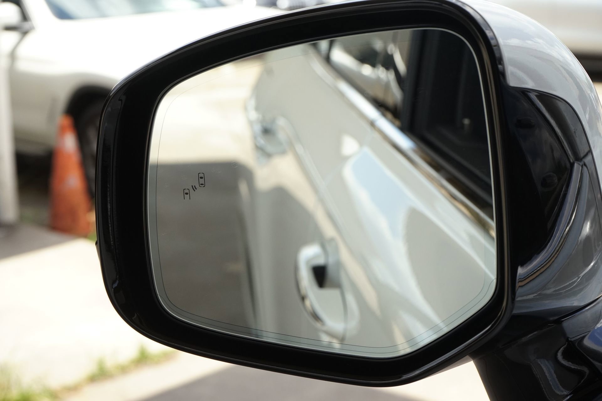 Used 2024 Lexus LX 600 4WD w/ Luxury Package image 26