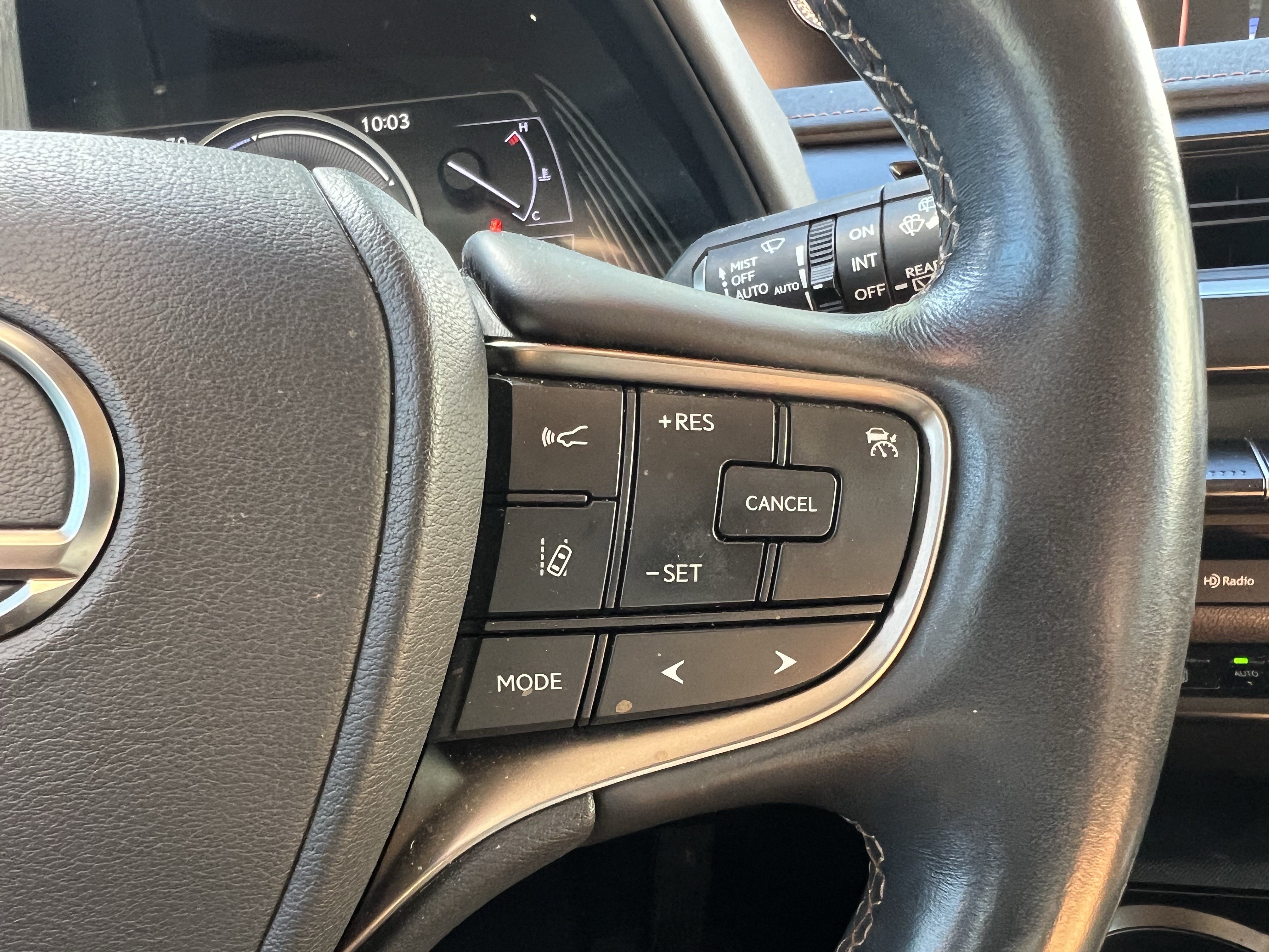 Used 2020 Lexus UX 250h w/ Premium Package AWD/4WD image 20