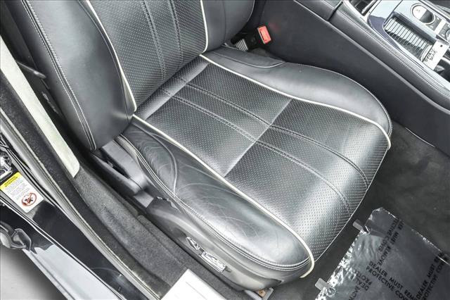 Used 2011 Jaguar XJ L RWD image 29