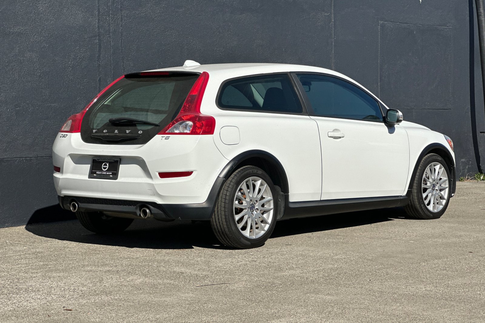 Used 2012 Volvo C30 T5 FWD image 2