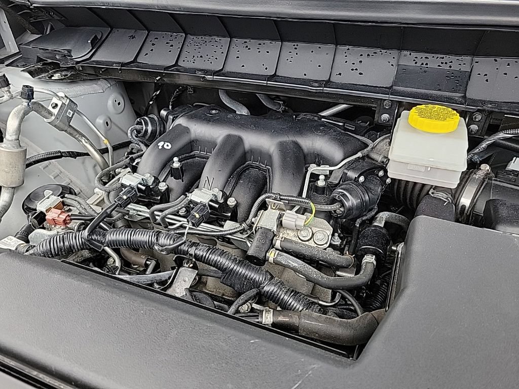 Used 2025 Nissan Pathfinder SL AWD/4WD image 34