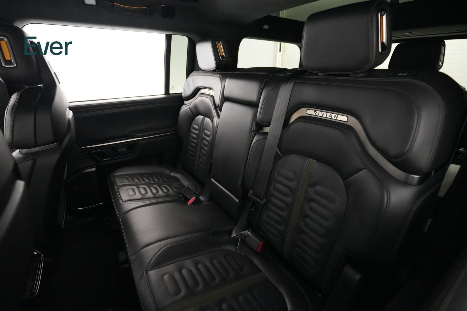 Used 2023 Rivian R1S Adventure AWD/4WD image 24