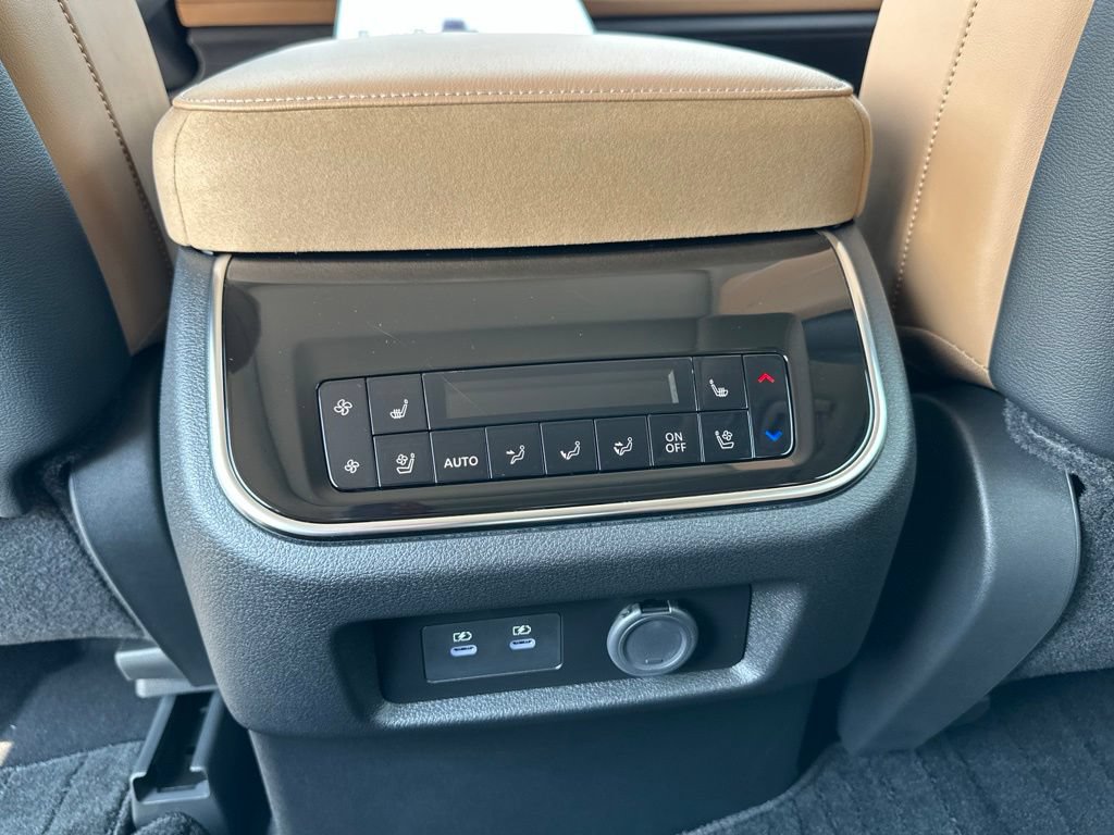 New 2027 INFINITI QX80 Luxe AWD/4WD image 32