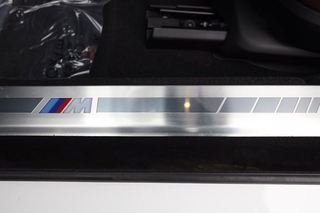Used 2023 BMW 740i RWD image 33