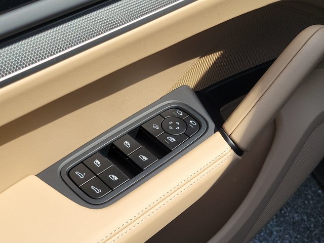 New 2026 Porsche Cayenne AWD/4WD image 26