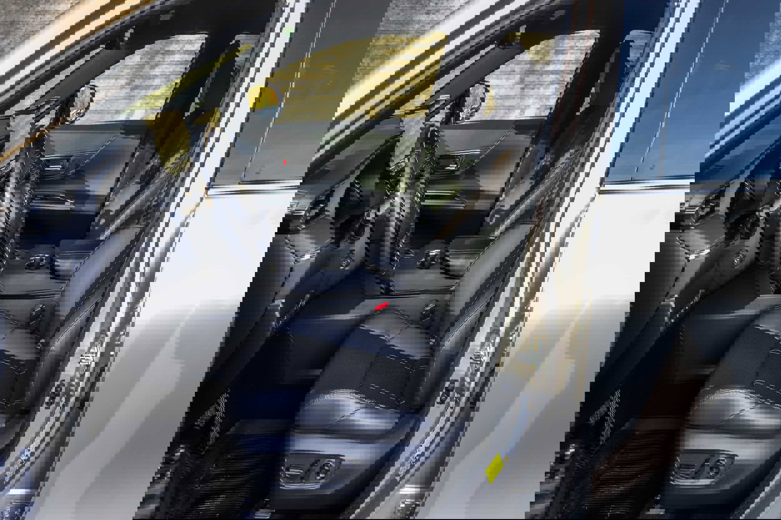 Certified 2024 Toyota Venza Limited image 24