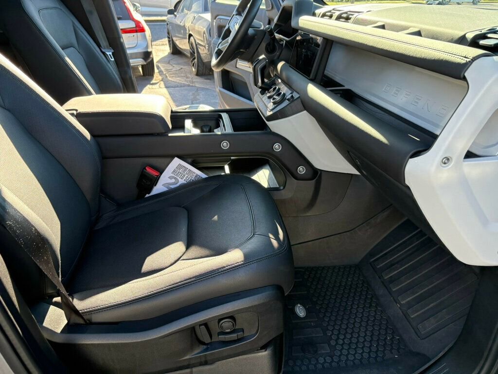 Used 2024 Land Rover Defender 110 S image 28