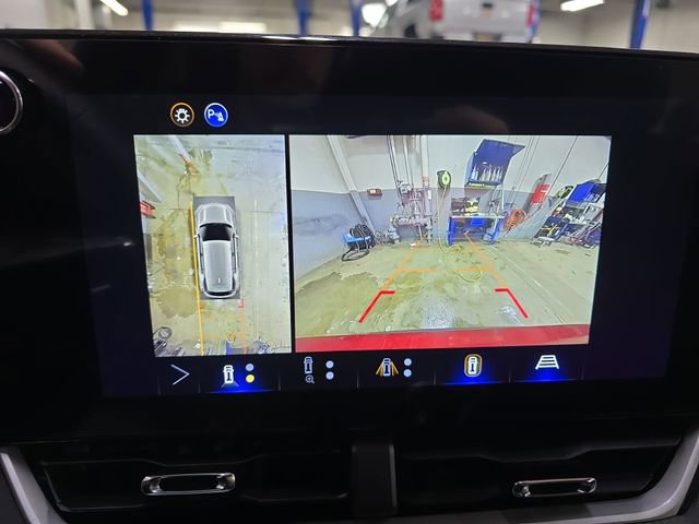 New 2026 Chevrolet Equinox LT w/ Convenience Package II image 25