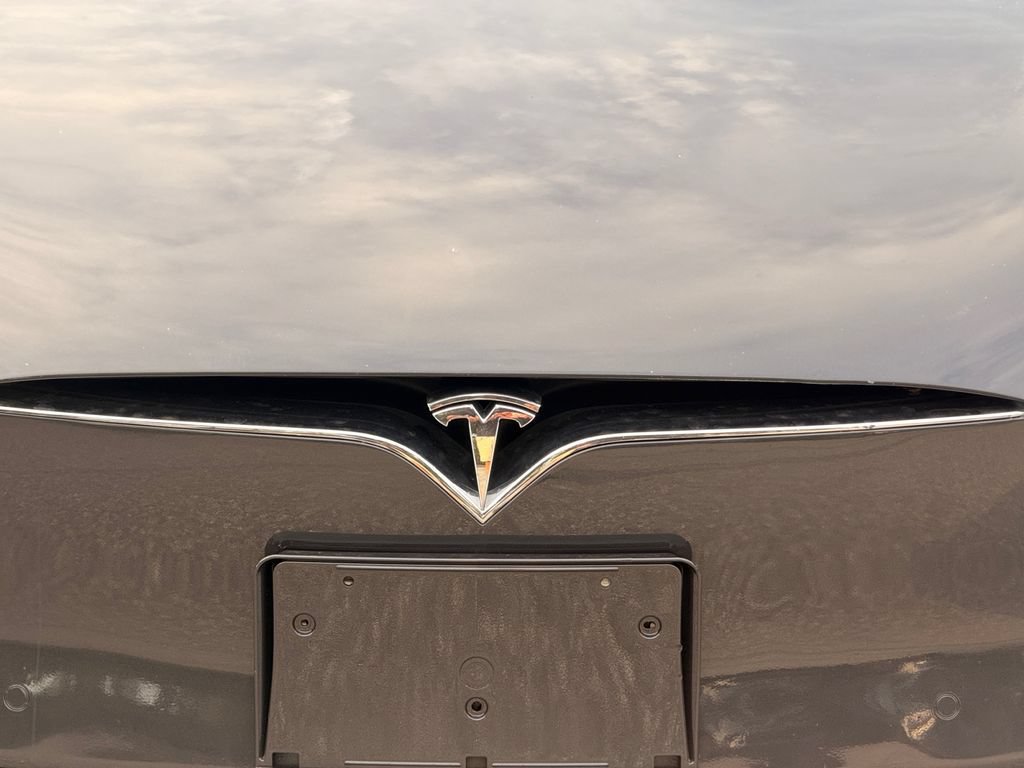 Used 2018 Tesla Model S 75D AWD/4WD image 34