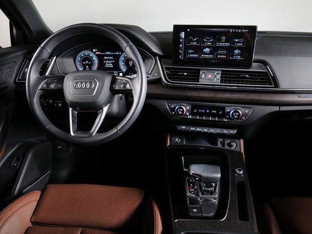 Certified 2025 Audi Q5 Prestige AWD/4WD image 12