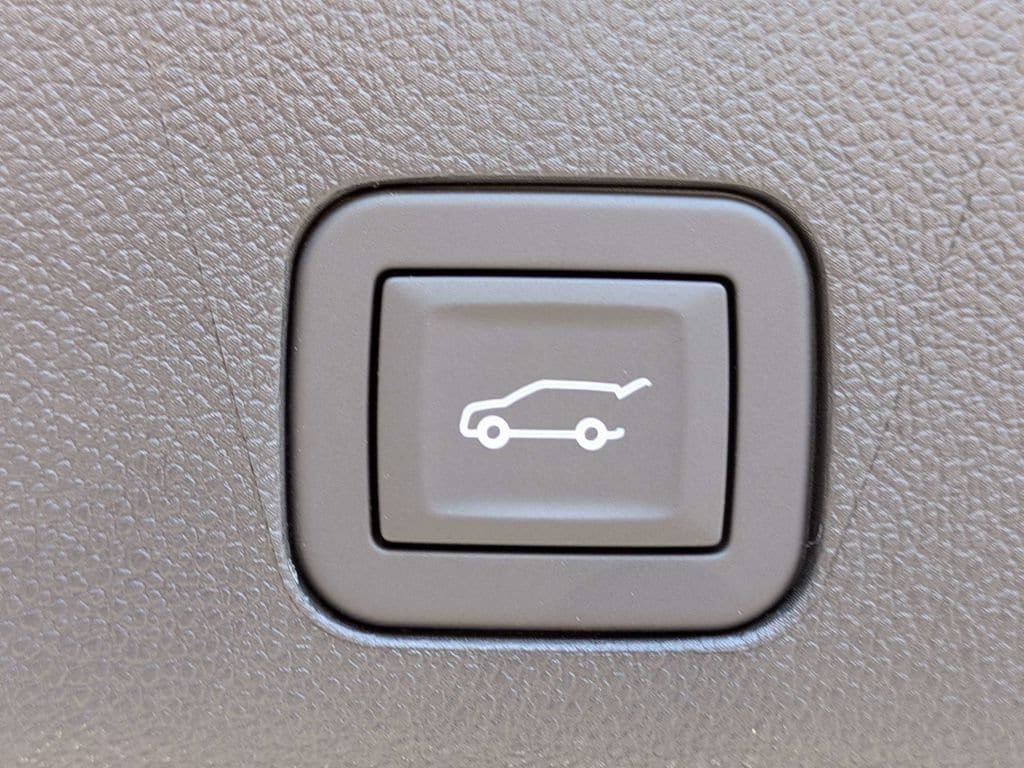 New 2026 GMC Yukon AT4 w/ AT4 Premium Plus Package AWD/4WD image 14