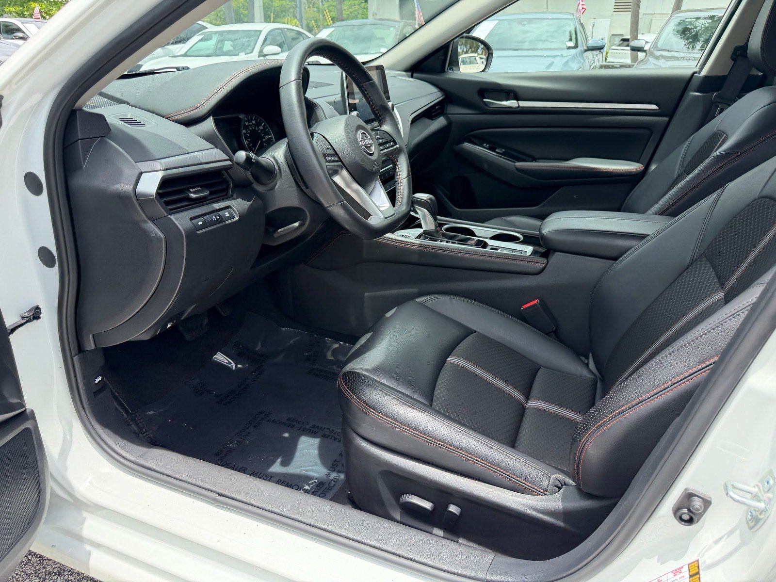 Certified 2024 Nissan Altima 2.5 SR AWD/4WD image 11