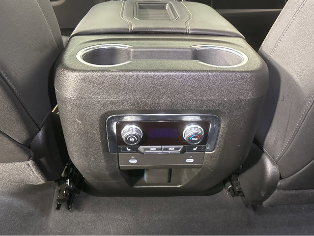 Used 2024 GMC Yukon AT4 image 40