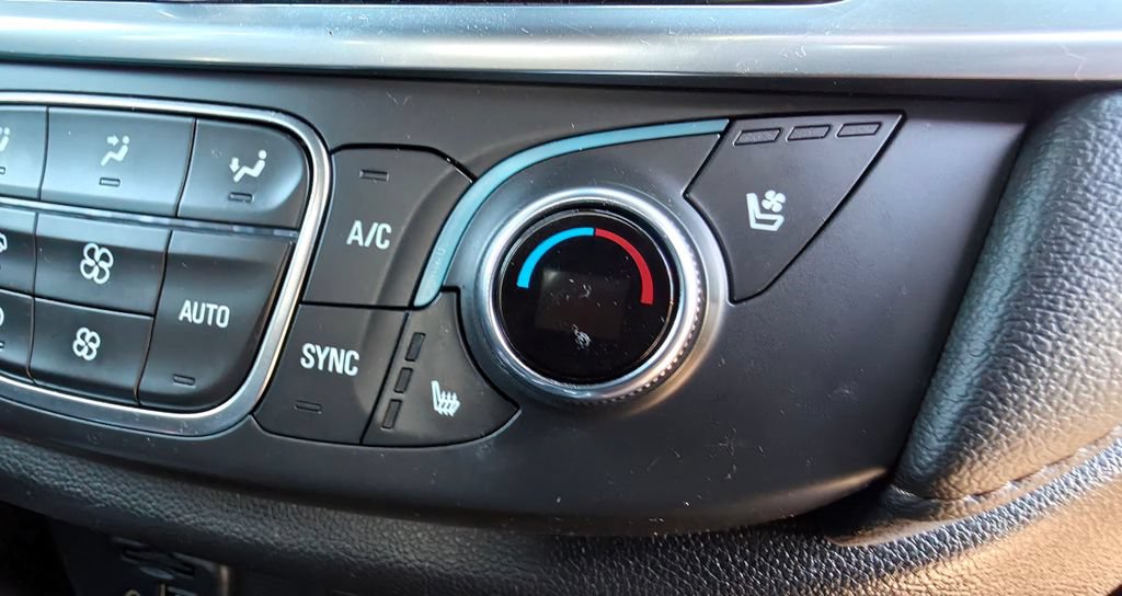 Used 2023 Chevrolet Traverse High Country AWD/4WD image 72