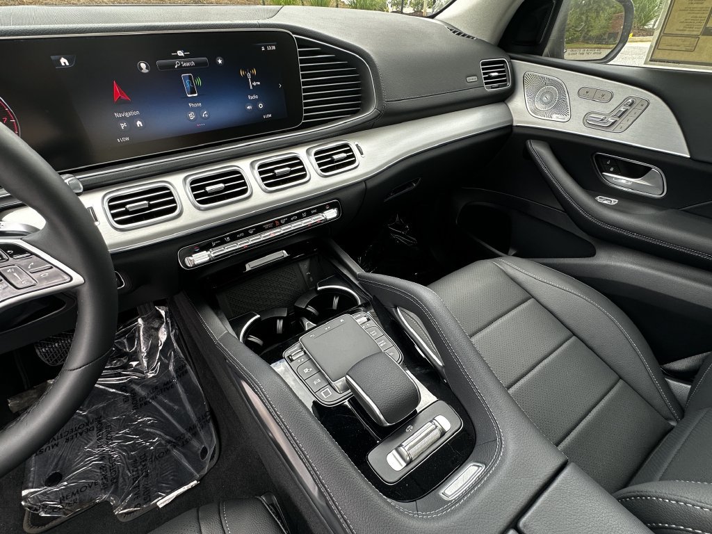 New 2026 Mercedes-Benz GLS 450 4MATIC image 31