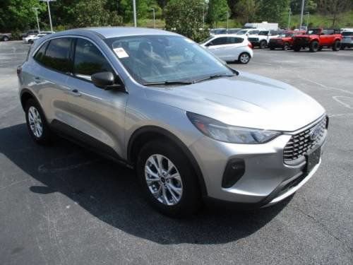 Used 2023 Ford Escape Active image 2