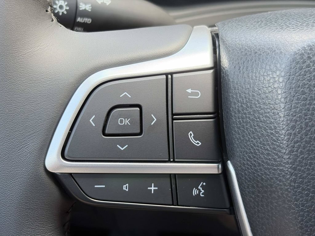 New 2026 Toyota Grand Highlander FWD image 33