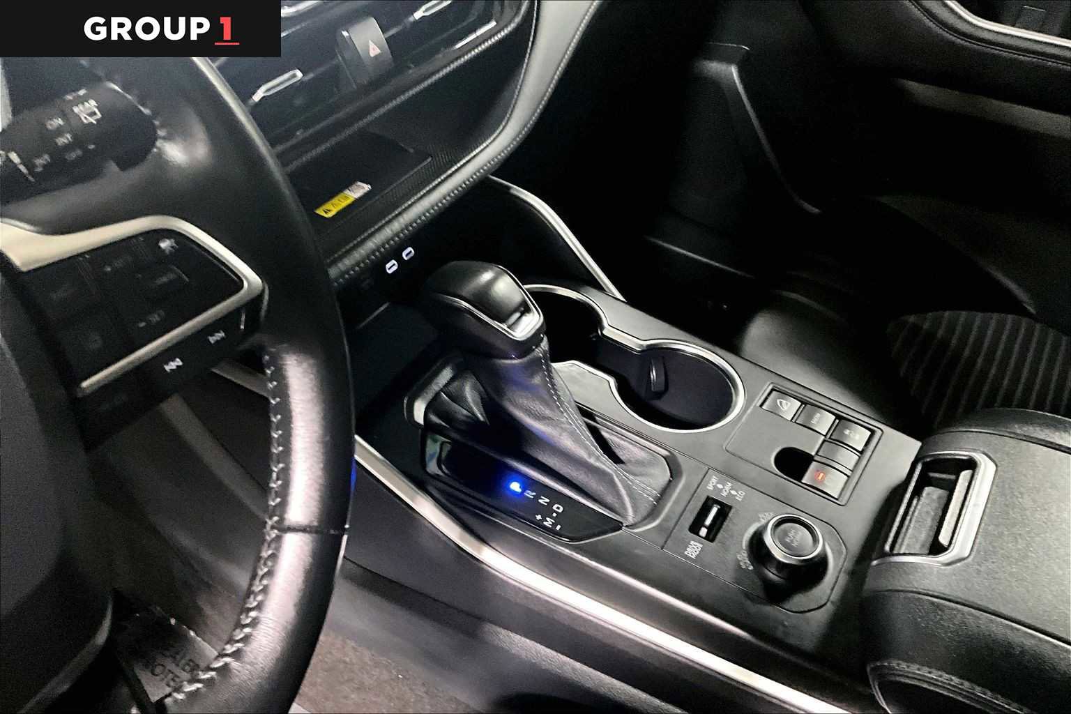 Used 2023 Toyota Highlander XSE image 17