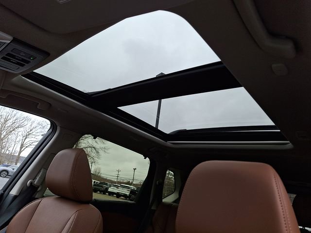 Used 2025 Nissan Rogue Platinum w/ Platinum Premium Package image 14