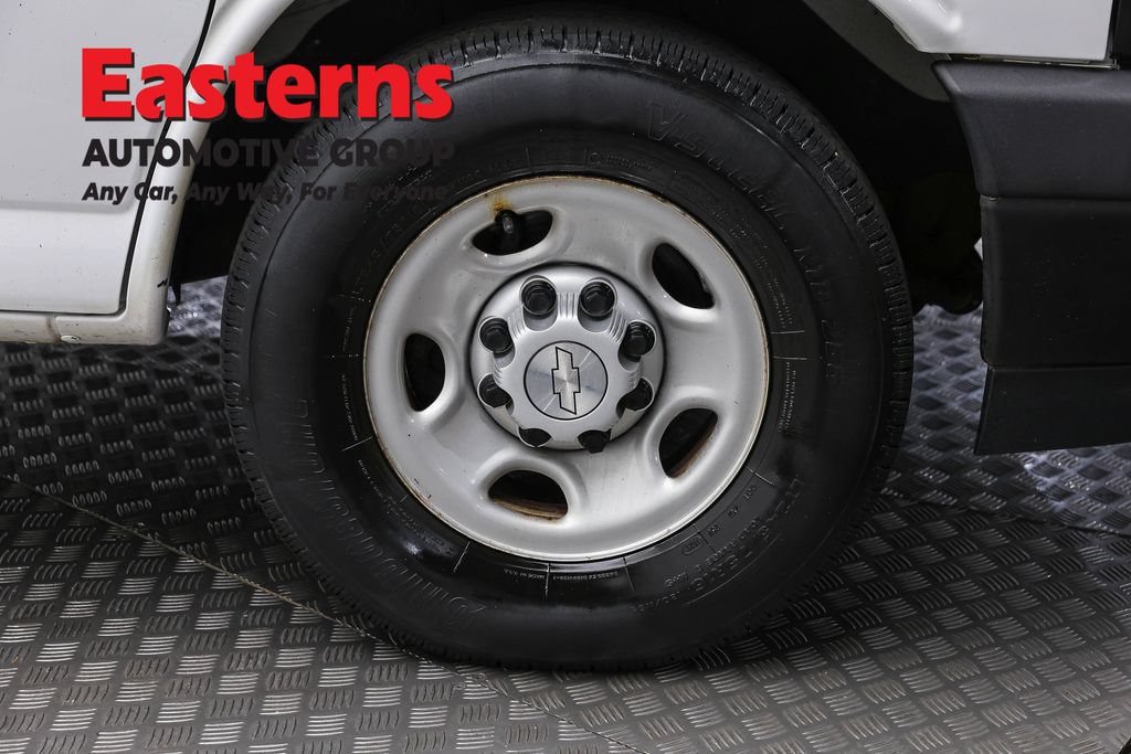 Used 2019 Chevrolet Express 2500 Extended w/ Safety Package RWD image 33