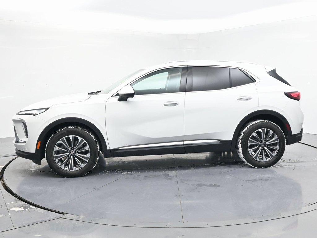 Used 2025 Buick Envision Preferred AWD/4WD image 2