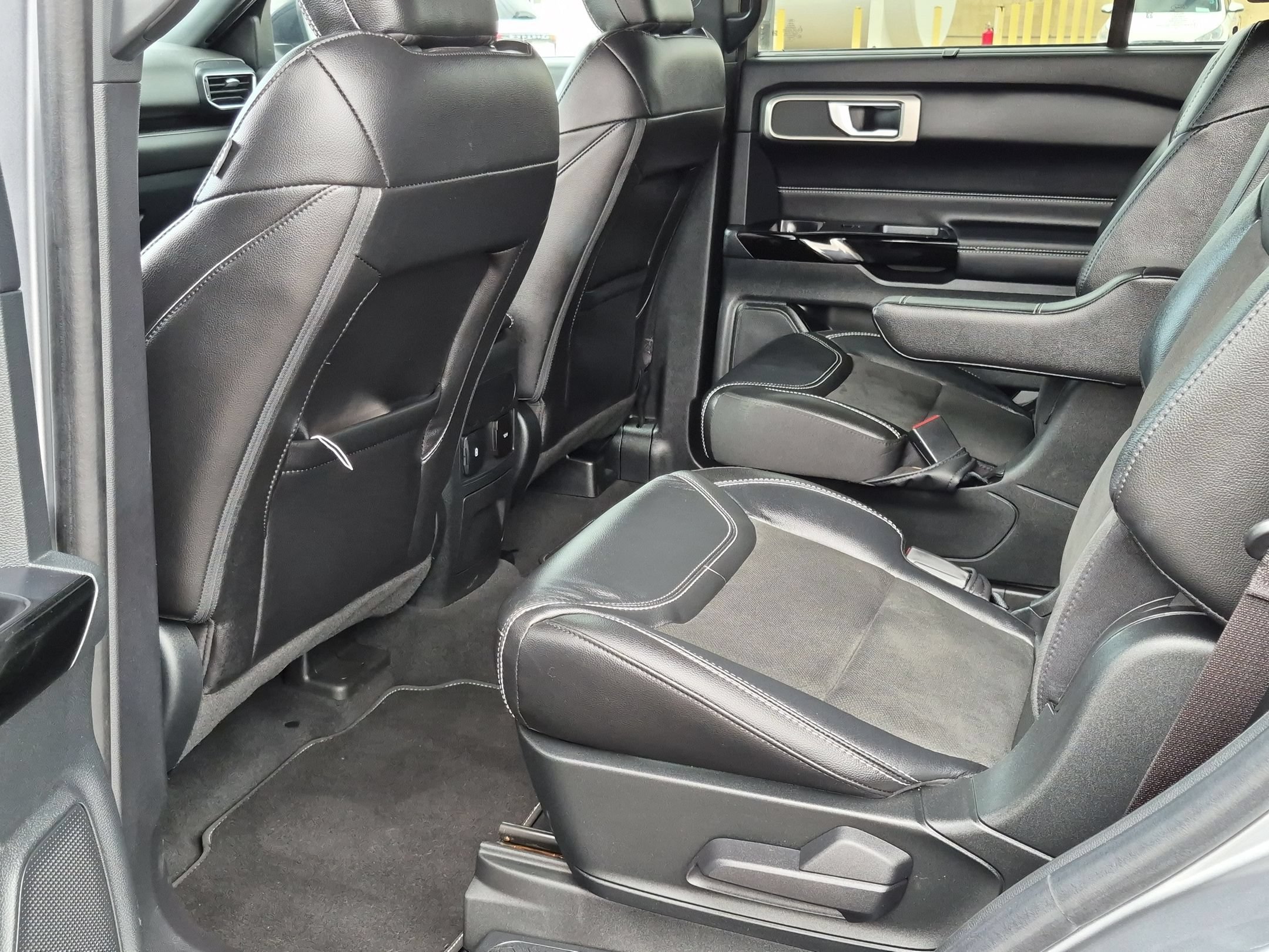 Certified 2022 Ford Explorer ST AWD/4WD image 16