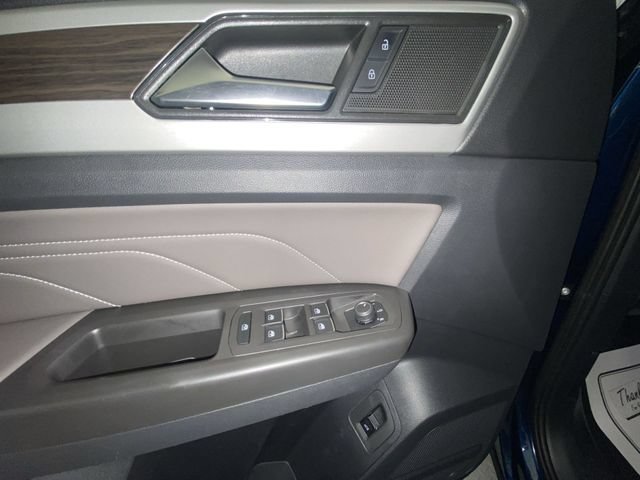 Used 2023 Volkswagen Atlas SE w/ Panoramic Sunroof Package AWD/4WD image 13