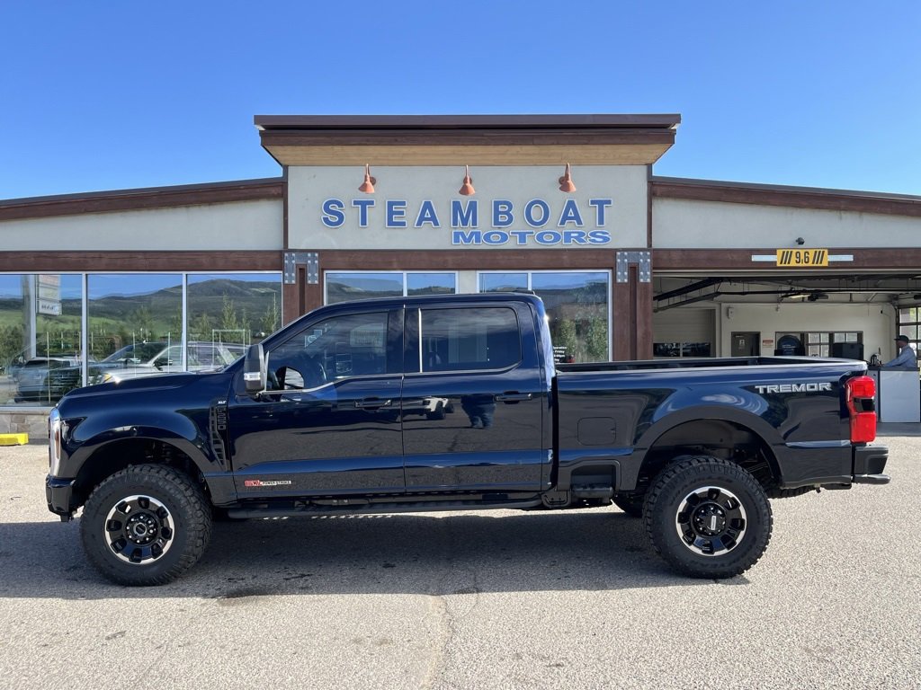 New 2025 Ford F250 XLT w/ Black Appearance Package image 2