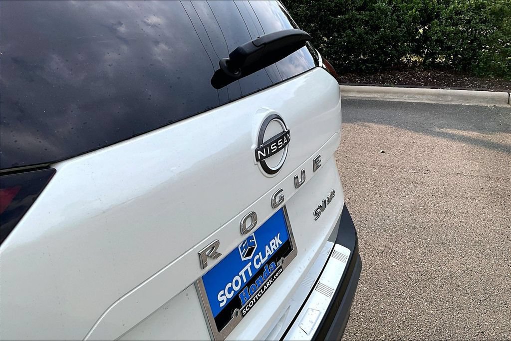 Used 2022 Nissan Rogue SV AWD/4WD image 25