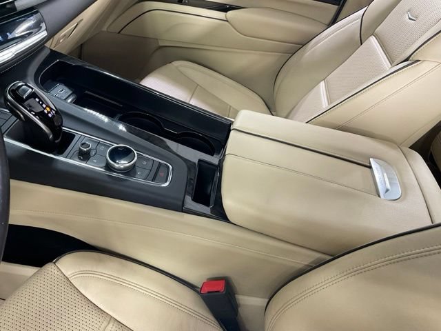 Used 2021 Cadillac Escalade Premium Luxury w/ Performance Package AWD/4WD image 14