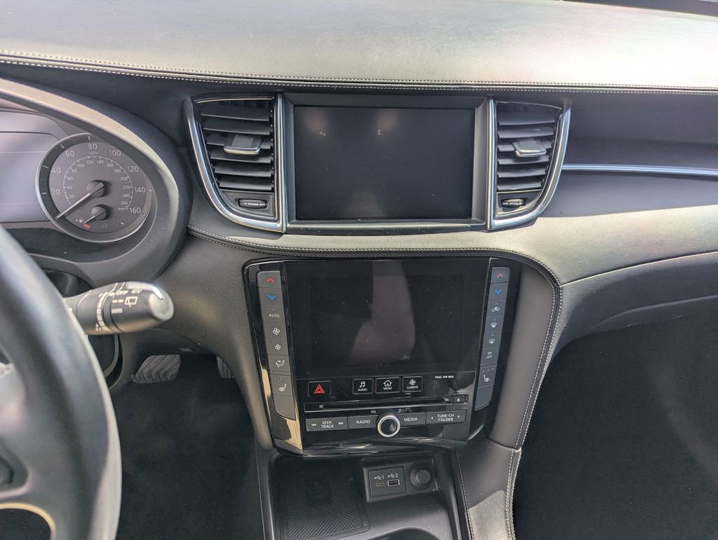 Used 2024 INFINITI QX50 Luxe image 15