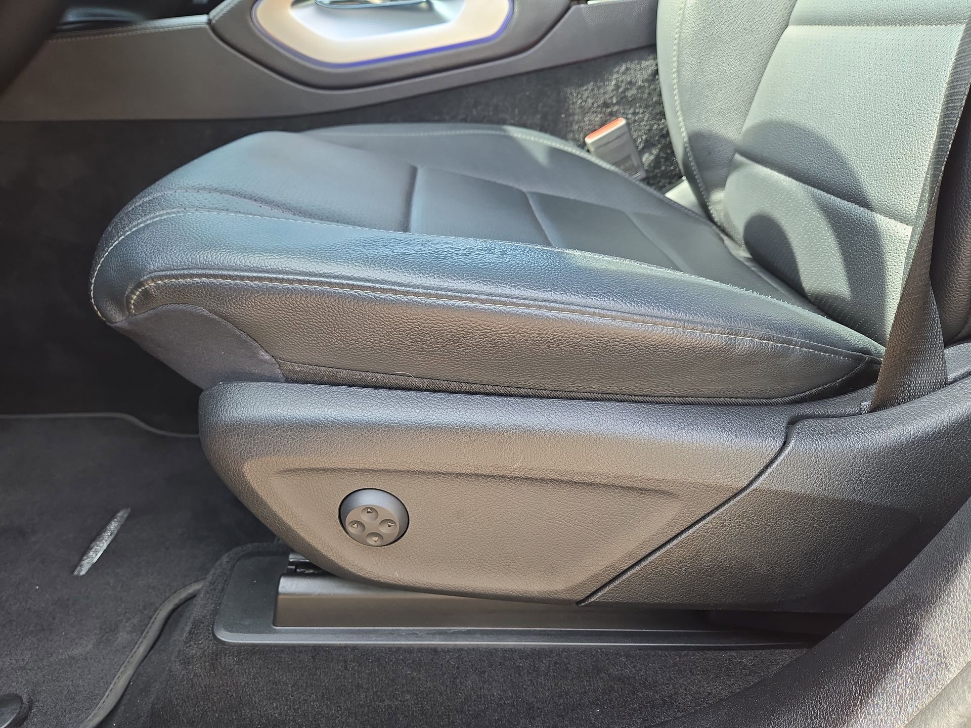 Used 2020 Mercedes-Benz GLE 350 image 17