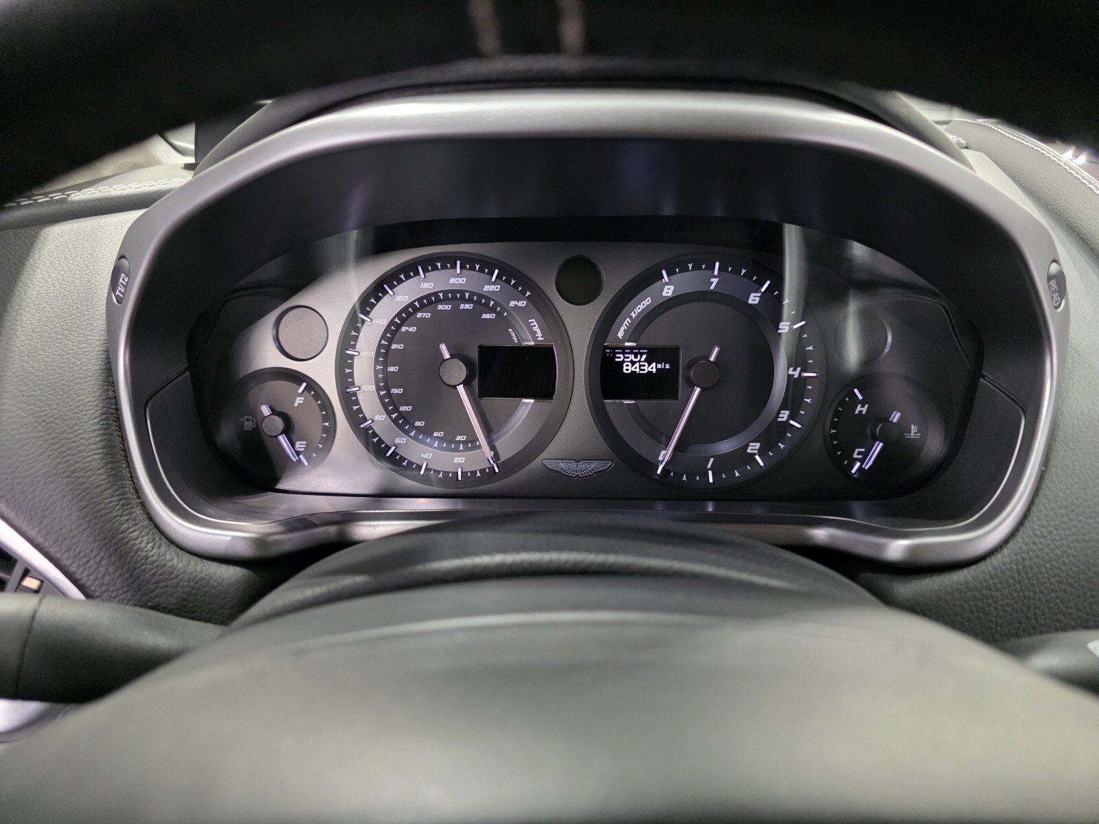 Used 2017 Aston Martin Vanquish Volante RWD image 6