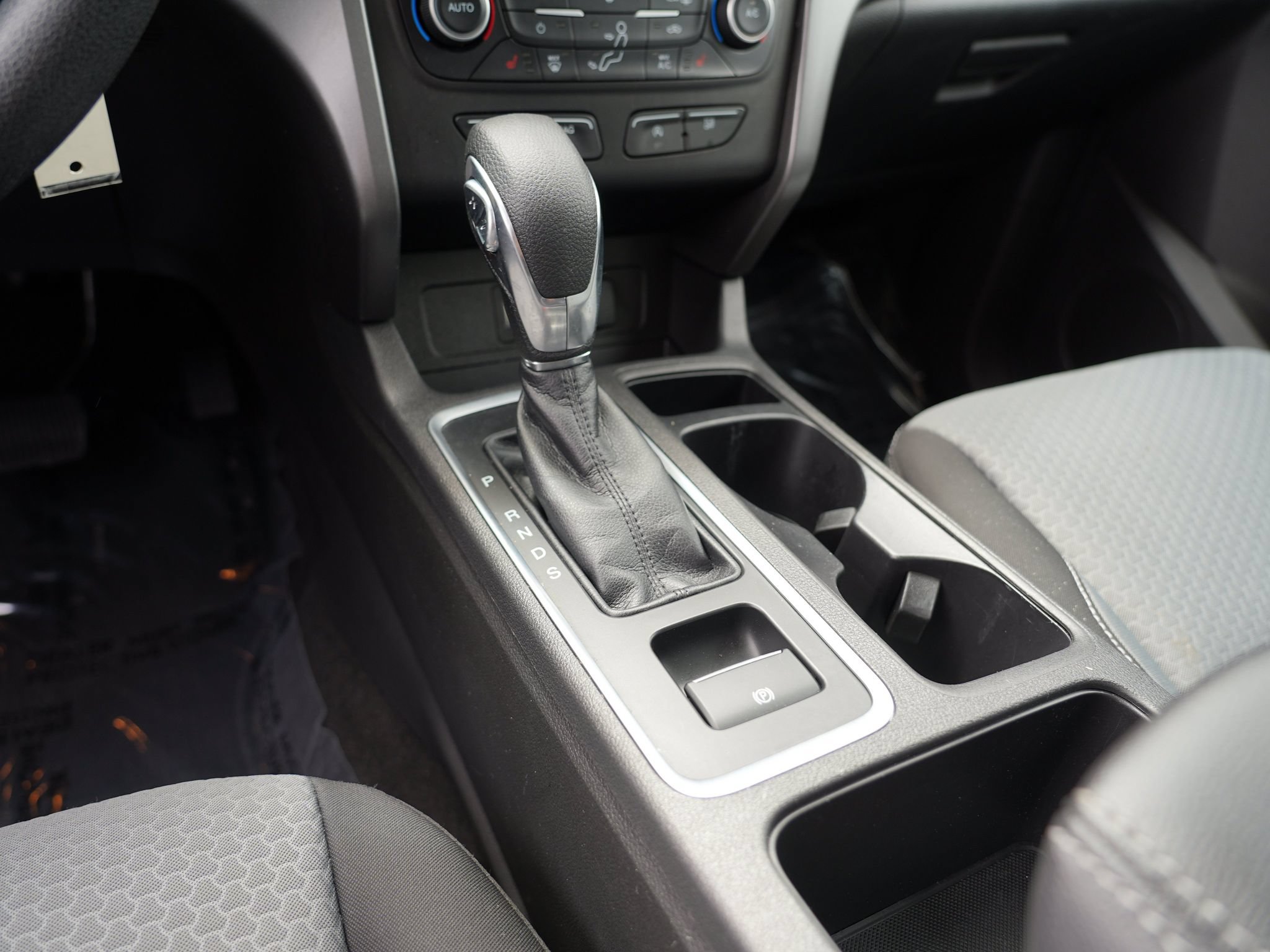 Used 2018 Ford Escape SE AWD/4WD image 25