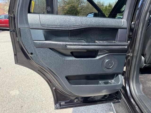 Used 2020 Ford Expedition XLT w/ Equipment Group 202A image 31