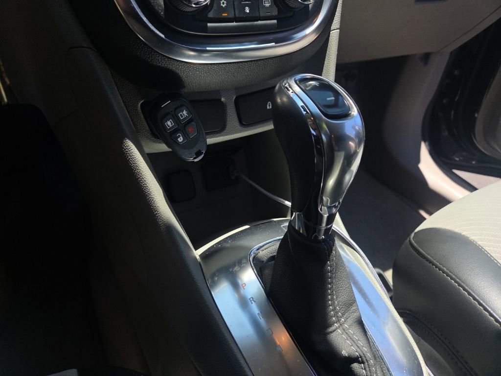 Used 2013 Buick Encore Convenience FWD image 12