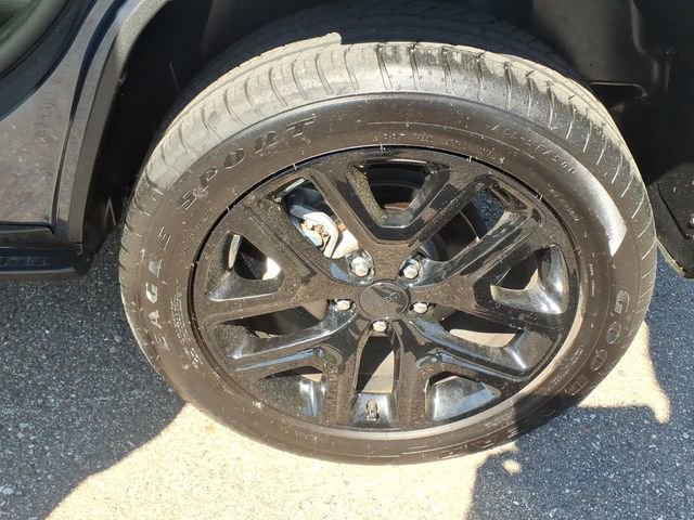 Used 2023 Jeep Renegade Altitude AWD/4WD image 14