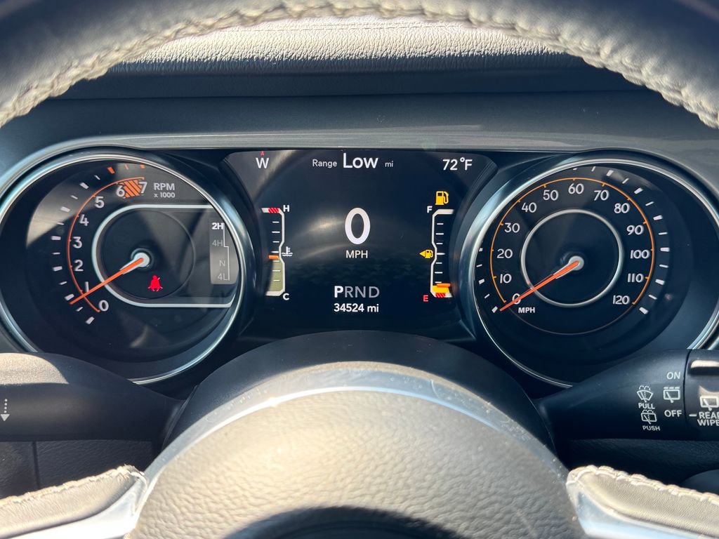 Used 2022 Jeep Wrangler Unlimited Sahara AWD/4WD image 21