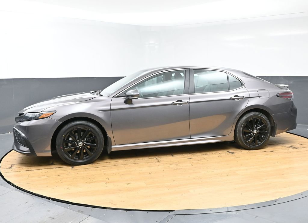 Used 2024 Toyota Camry SE FWD image 5